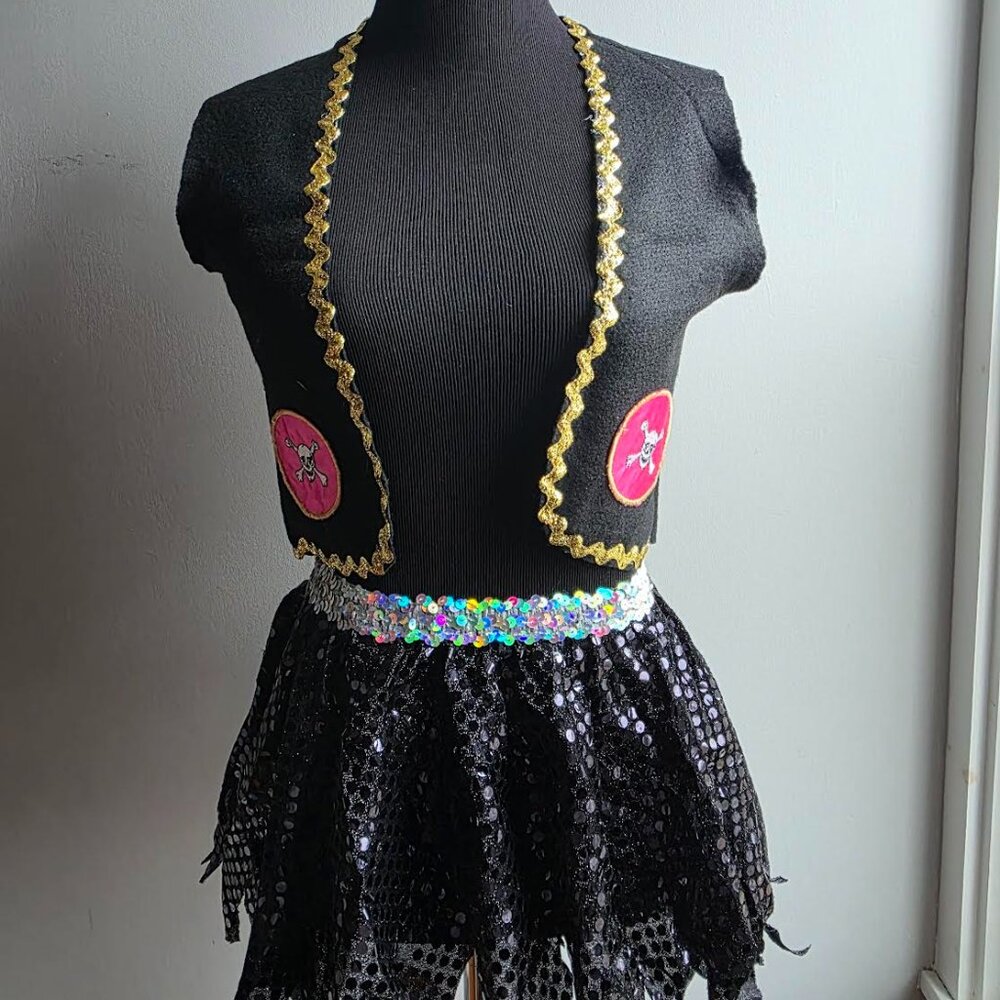 Pirate dance costume